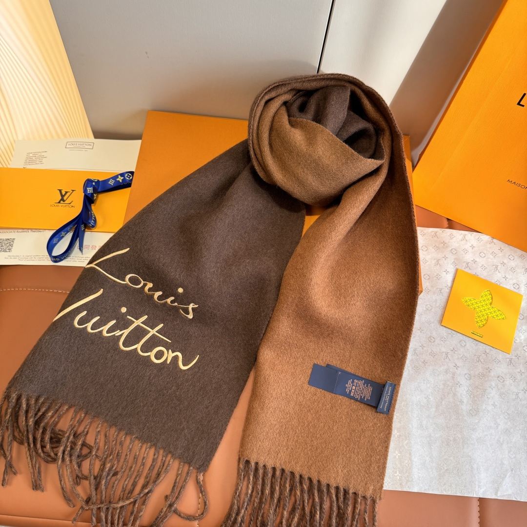 Louis Vuitton LV 2025新款签名款围巾 双面羔羊绒 出口订单 喜欢有颜值 高质量的亲可入手