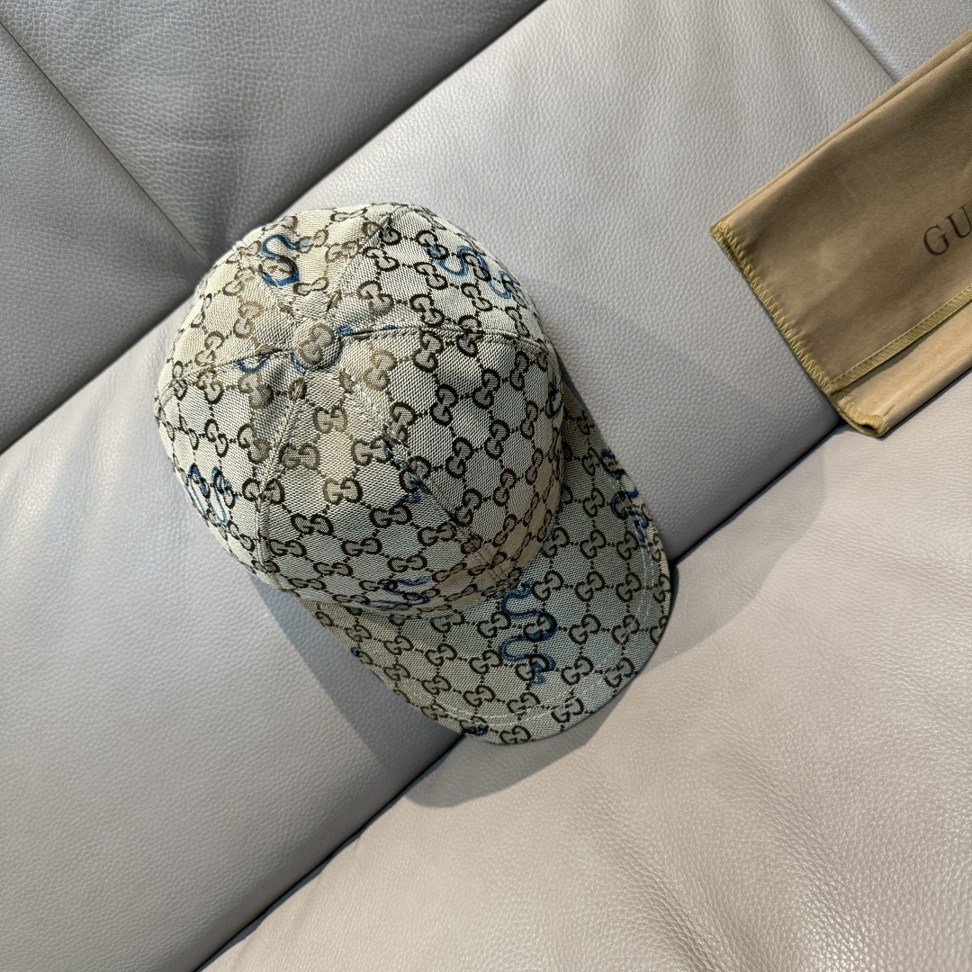 
配包装布袋，Gucci古奇新款原单棒球帽， 蛇年限定款，狂蛇双G提花，专柜11开模订制，完美对花，原版