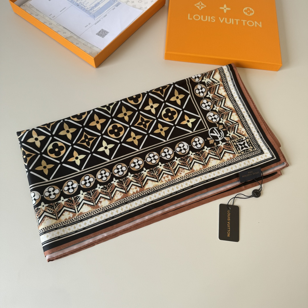 Louis Vuitton LV新款方巾
