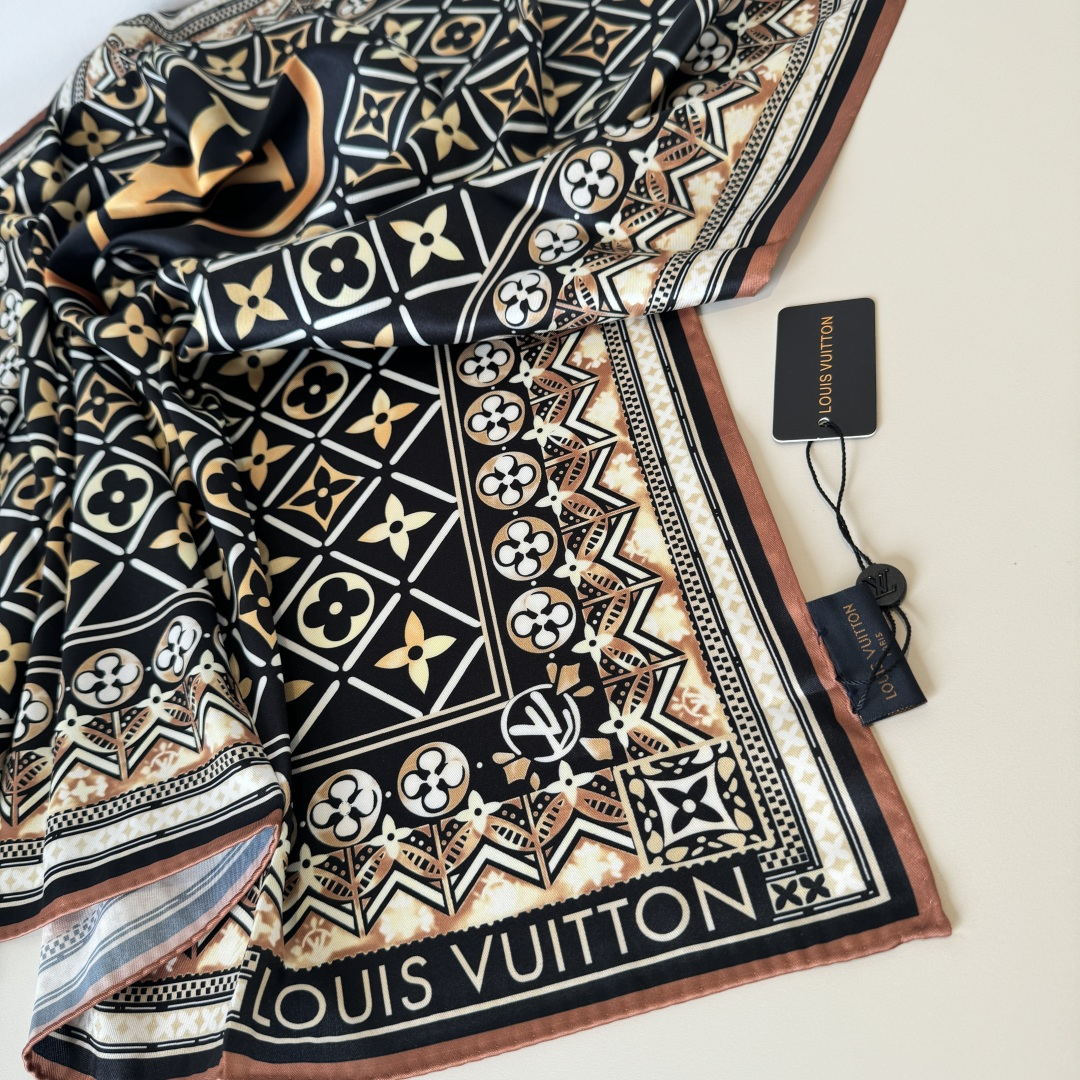 Louis Vuitton LV新款方巾