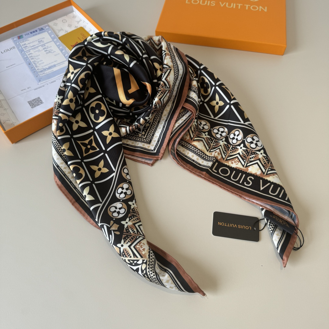 Louis Vuitton LV新款方巾
