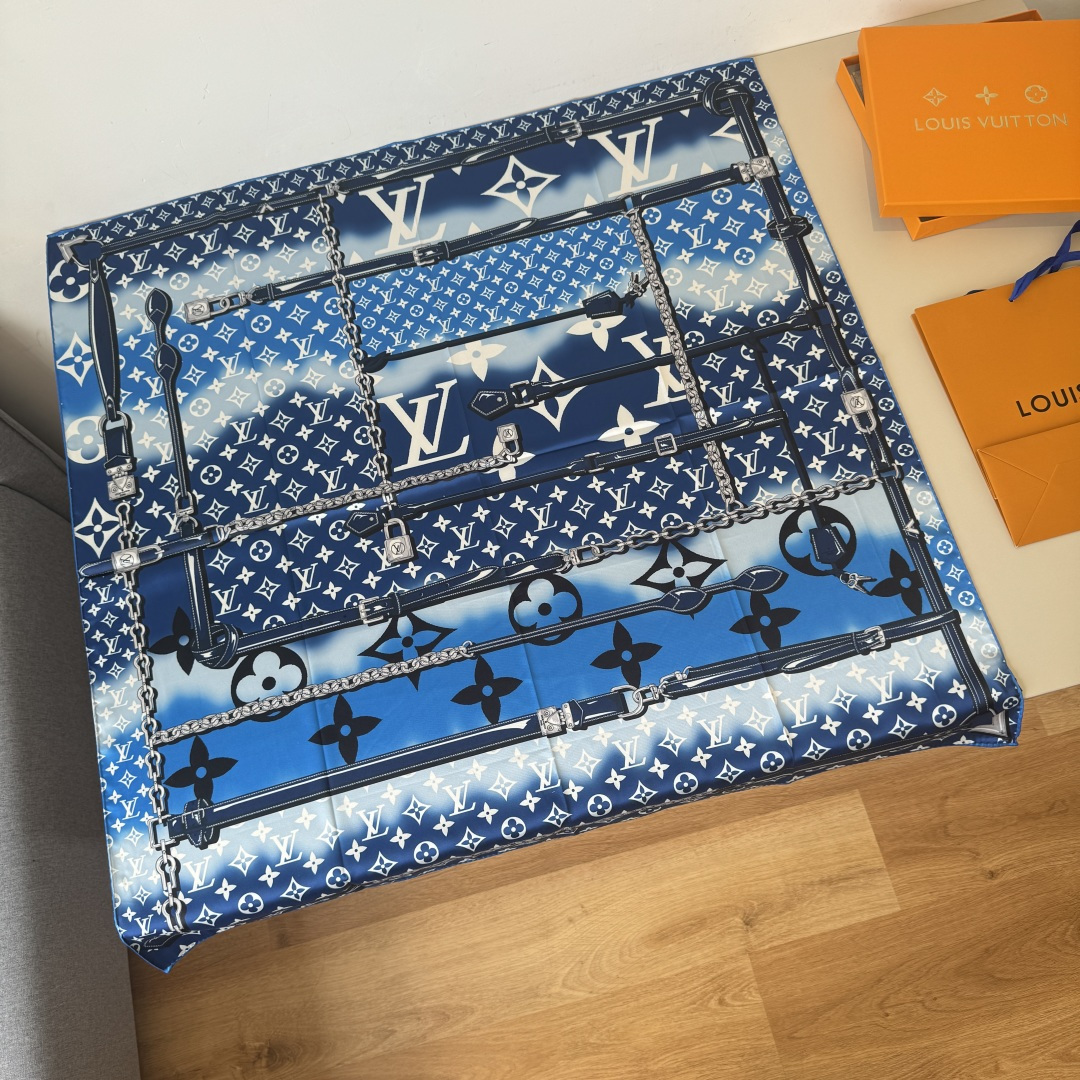 Louis Vuitton Lv方巾 渐变Monogram印花 斜纹真丝材质 手工卷边