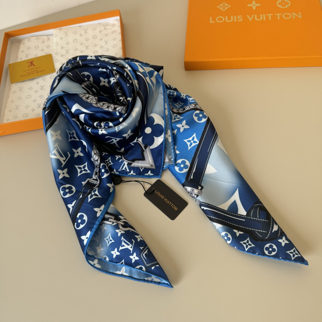 Louis Vuitton Lv方巾 渐变Monogram印花 斜纹真丝材质 手工卷边