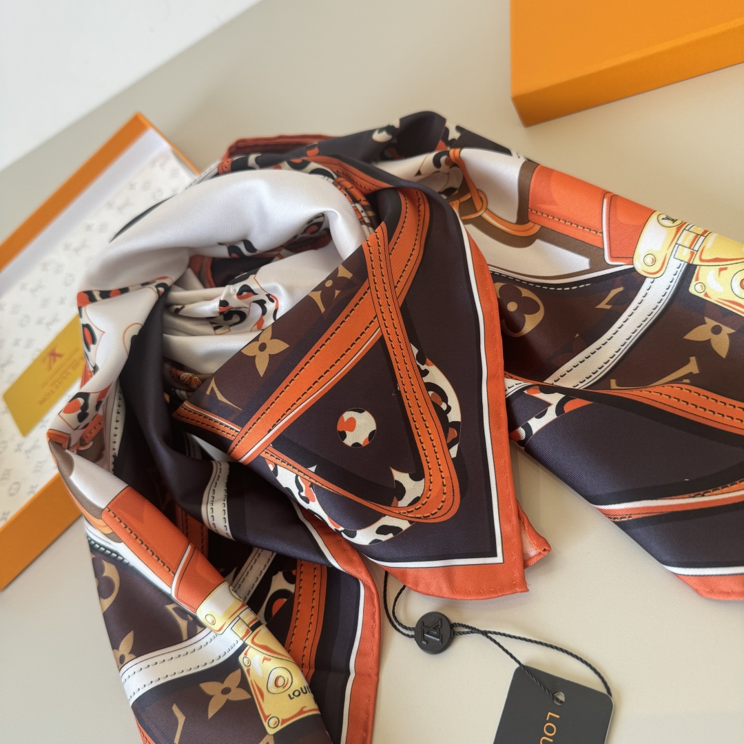 Louis Vuitton LV新款方巾
