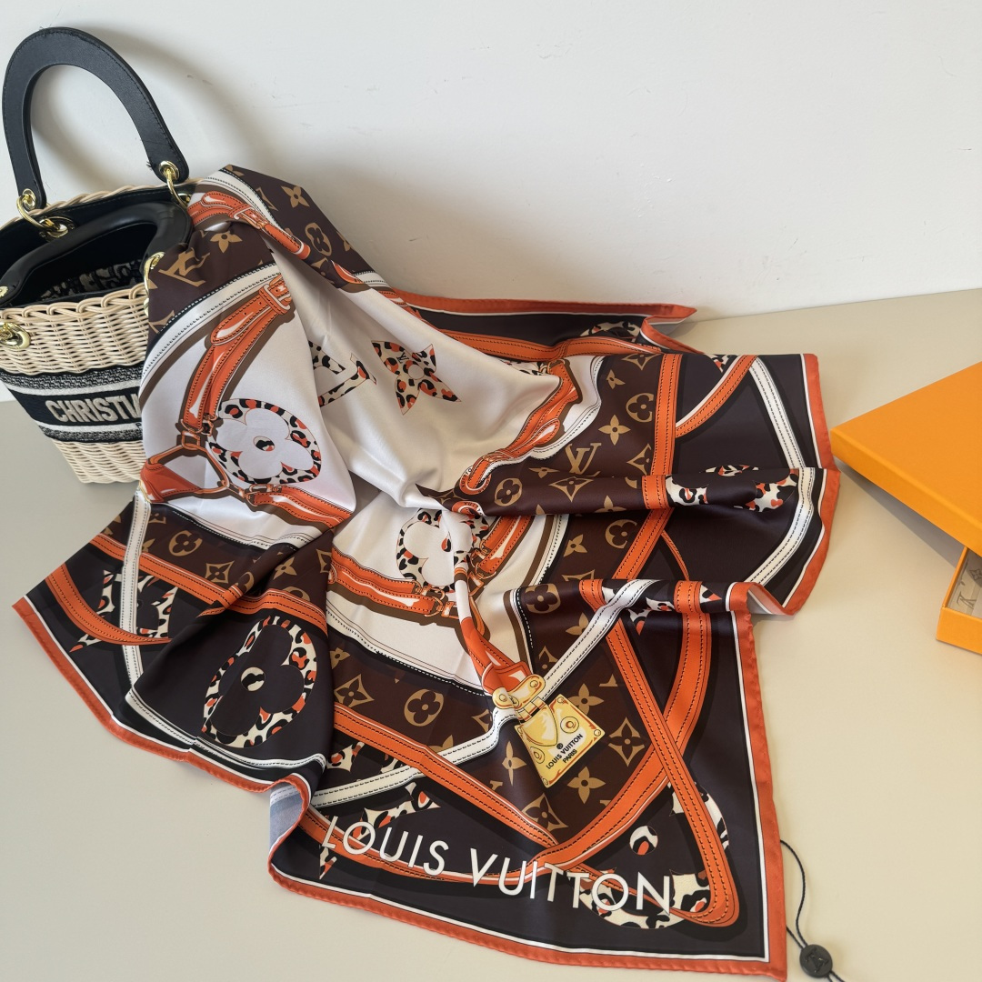 Louis Vuitton LV新款方巾
