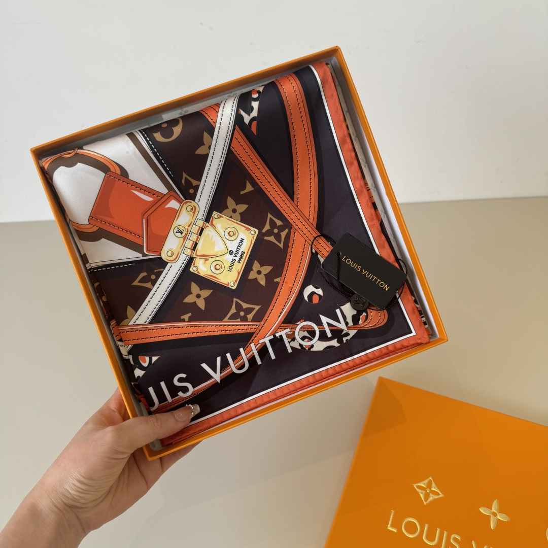 Louis Vuitton LV新款方巾