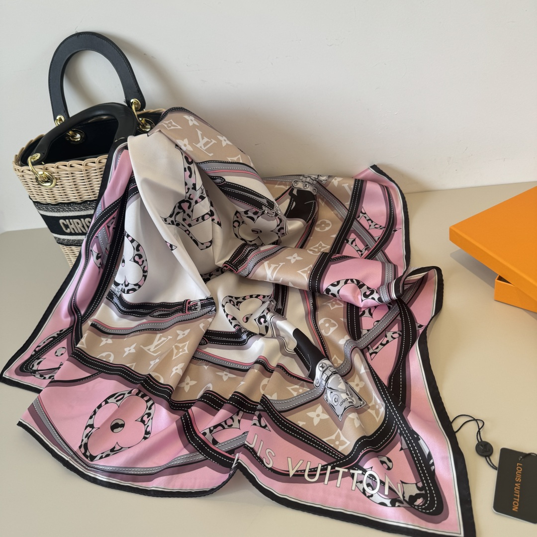 Louis Vuitton LV新款方巾