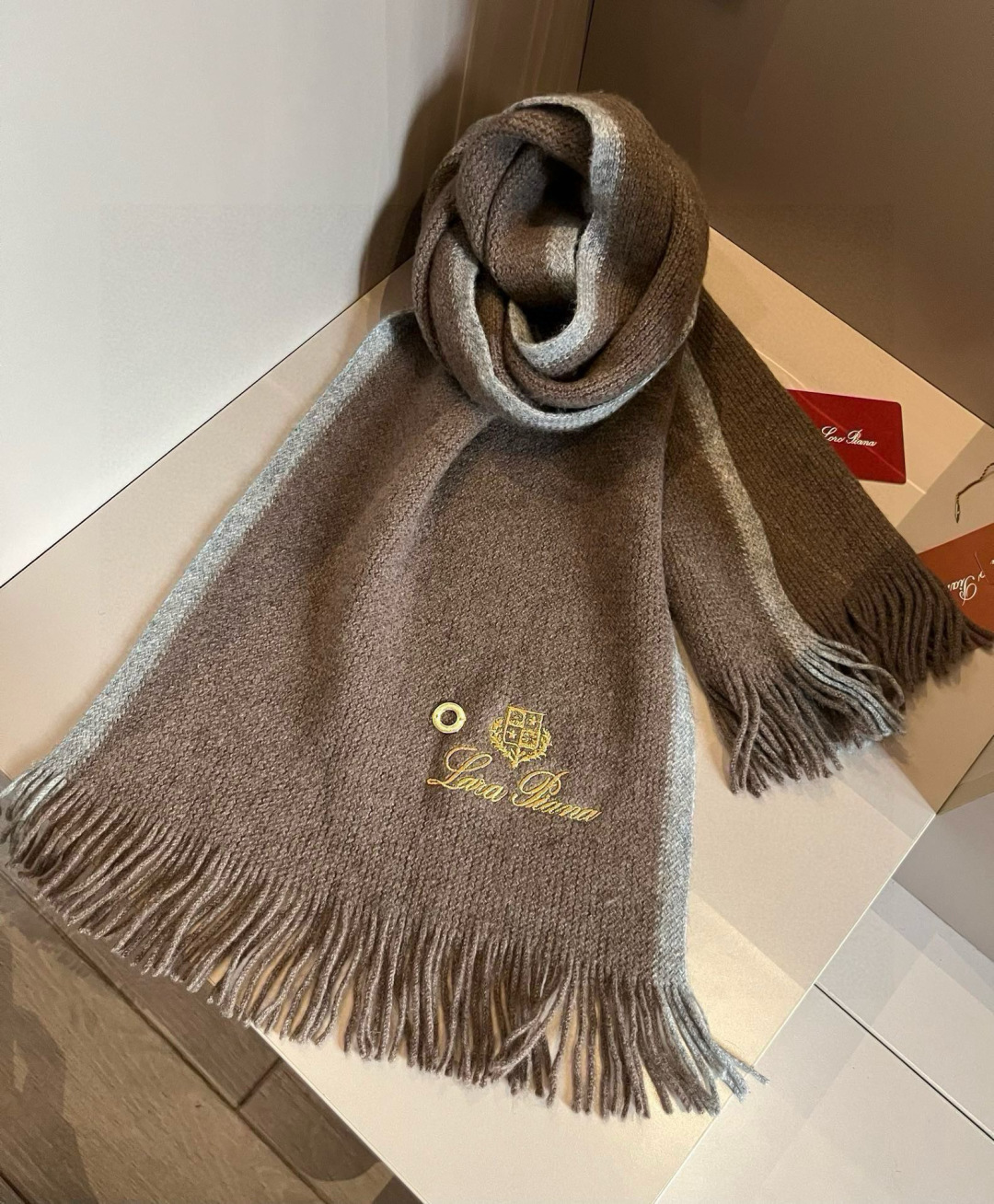 Loro Piana Piana · 诺悠翩雅 【 发售 贸易公司尾单 山羊绒围巾披肩】送人自留都太高大上了 重磅上新
