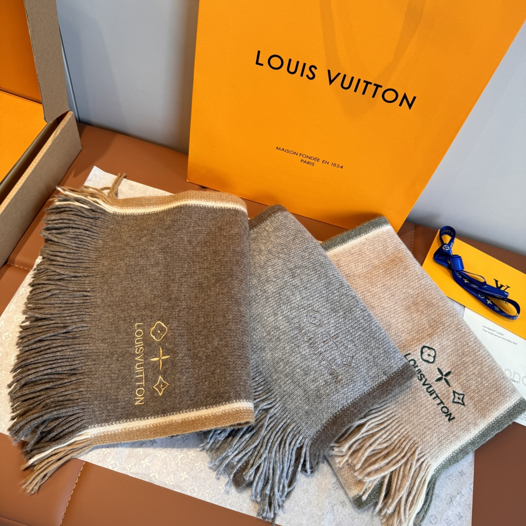 Louis Vuitton Lv新款高端羊绒针织围巾 出口尾单 客供 羊绒纱线 这款织法比较难 又很费纱线