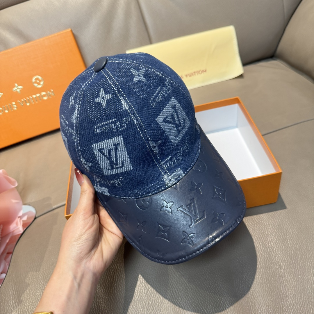 配盒子布袋，LV(路易威登)新款原单棒球帽，牛皮压花，1:1开模订制，原版牛仔布料，做工细致完美，质量超