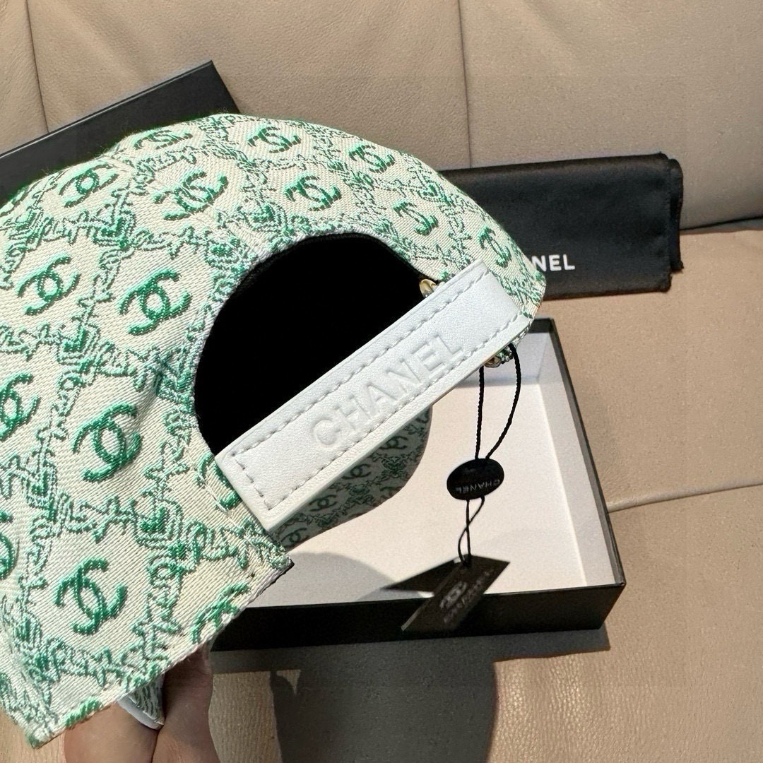 新款出货！配盒子布袋，Chanel(香奈儿)新款原单棒球帽， 小双C提花，专柜1:1开模订制，原版帆布料