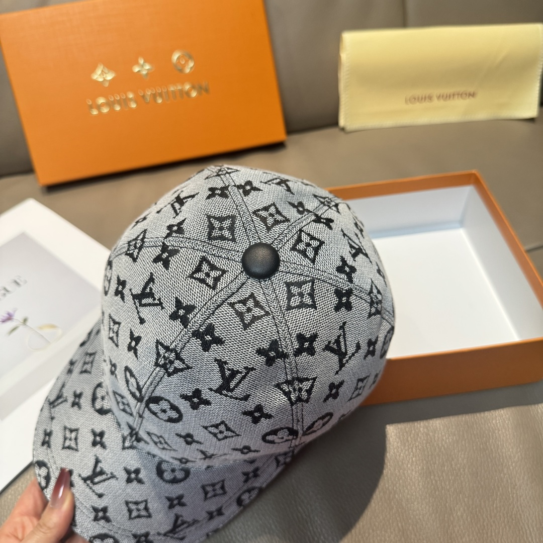 配盒子布袋，LV路易威登新款原单棒球帽，LV牛仔提花，专柜1:1开模订制，原版帆布面料+头层牛皮，轻盈透