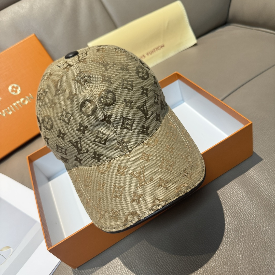 配盒子布袋，LV路易威登新款原单棒球帽，LV牛仔提花，专柜1:1开模订制，原版帆布面料+头层牛皮，轻盈透