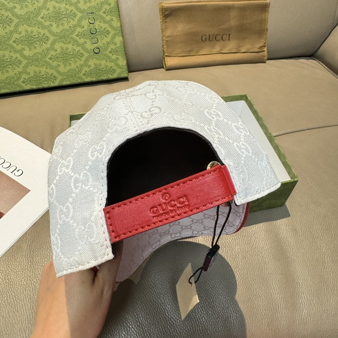 配盒子布袋，Gucci(古奇)新款原单棒球帽， 三色织带，1:1开模订制，原版帆布料+头层牛皮，红色皮边