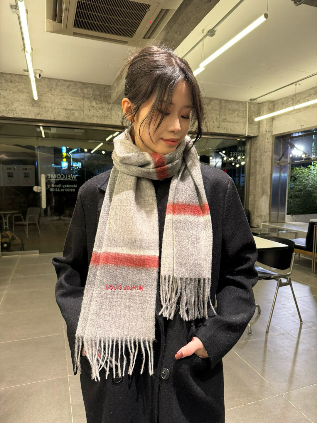 Louis Vuitton 家属福利来了 Lv 高端重磅围巾 怒赞推荐 激动~ 下手绝对要快 同步 最高端的男士款~工艺难度大