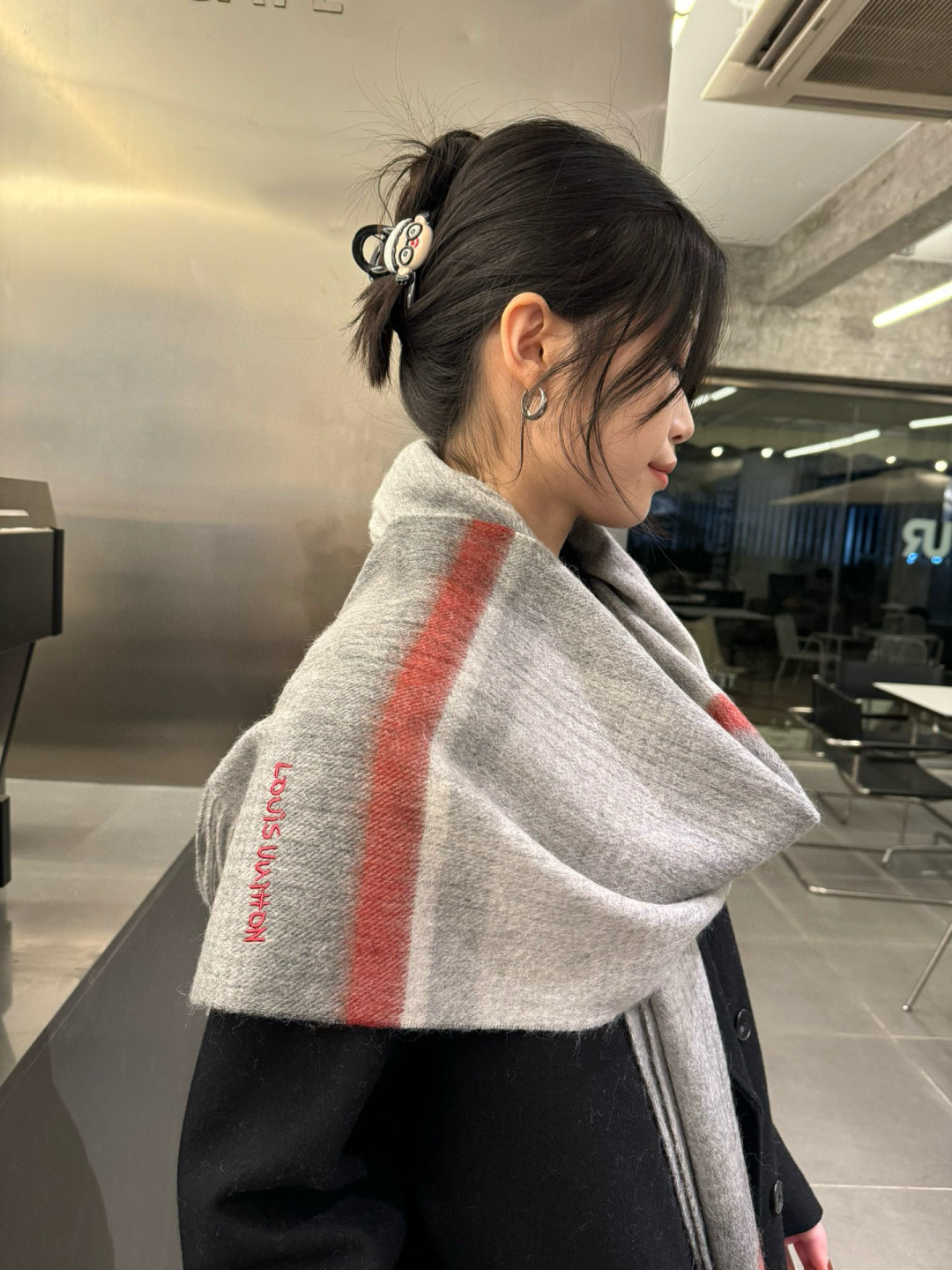Louis Vuitton 家属福利来了 Lv 高端重磅围巾 怒赞推荐 激动~ 下手绝对要快 同步 最高端的男士款~工艺难度大