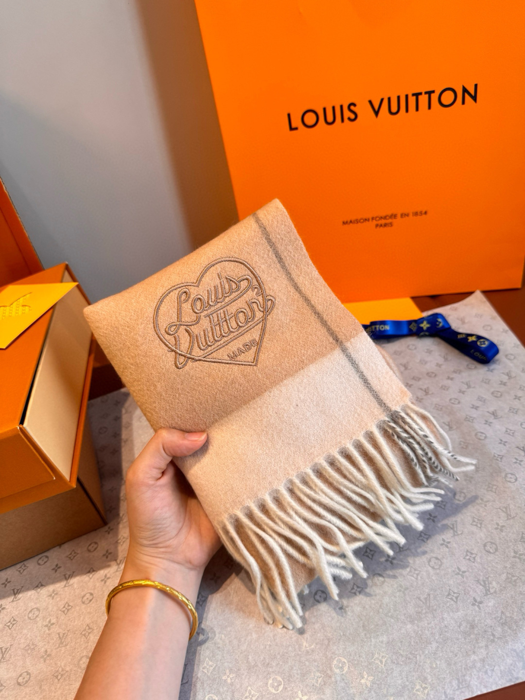 Louis Vuitton LV 2025新款 喜欢有颜值 高质量的亲可入手 名媛单品 无论怎么搭配都是满满的气质感