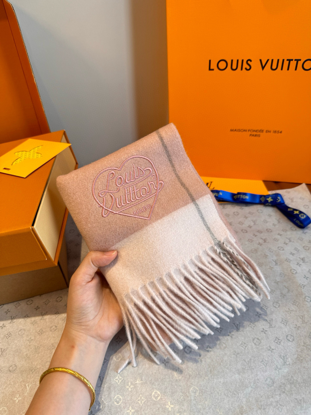 Louis Vuitton LV 2025新款 喜欢有颜值 高质量的亲可入手 名媛单品 无论怎么搭配都是满满的气质感