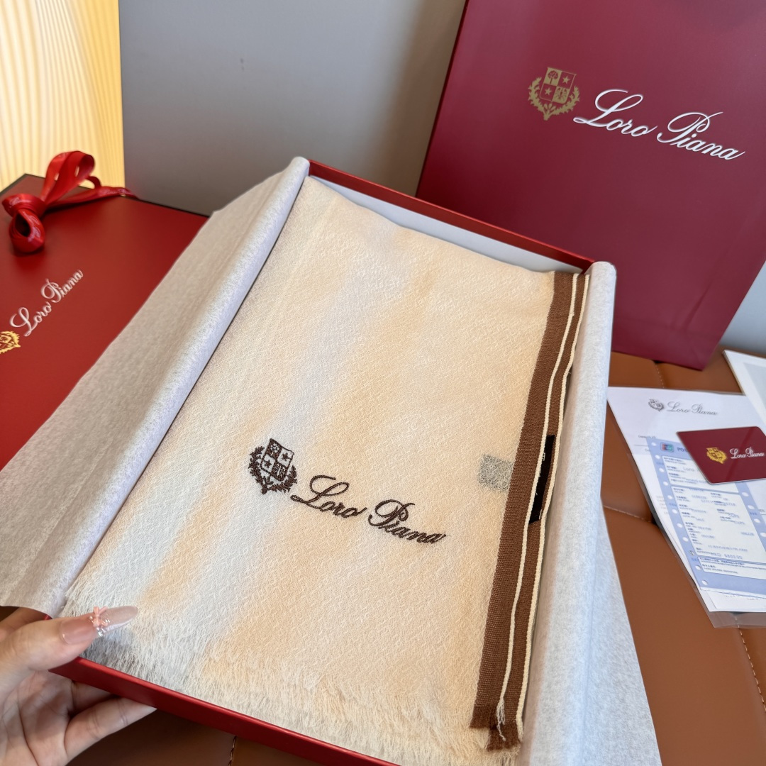 Loro Piana 目睹了整个loro piana生产过程 品质精细度无敌 不愧全世界 奢侈品'奢华中的低调
