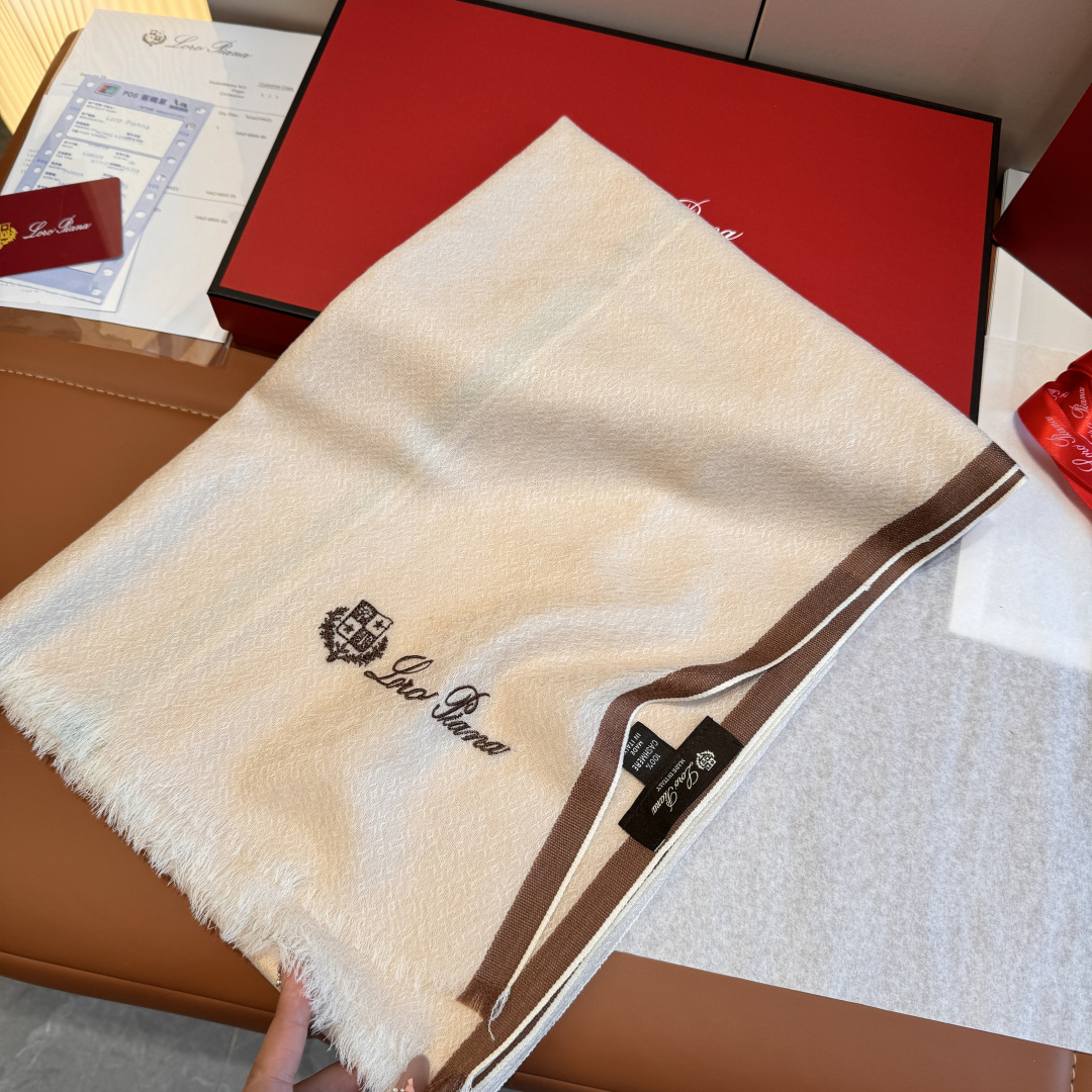 Loro Piana 目睹了整个loro piana生产过程 品质精细度无敌 不愧全世界 奢侈品'奢华中的低调