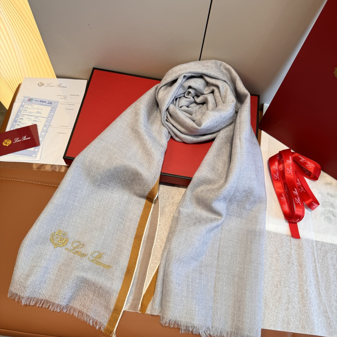 Loro Piana 目睹了整个loro piana生产过程 品质精细度无敌 不愧全世界 奢侈品'奢华中的低调