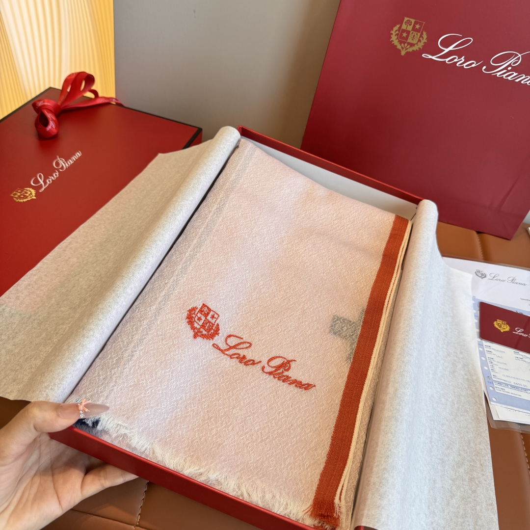 Loro Piana 目睹了整个loro piana生产过程 品质精细度无敌 不愧全世界 奢侈品'奢华中的低调