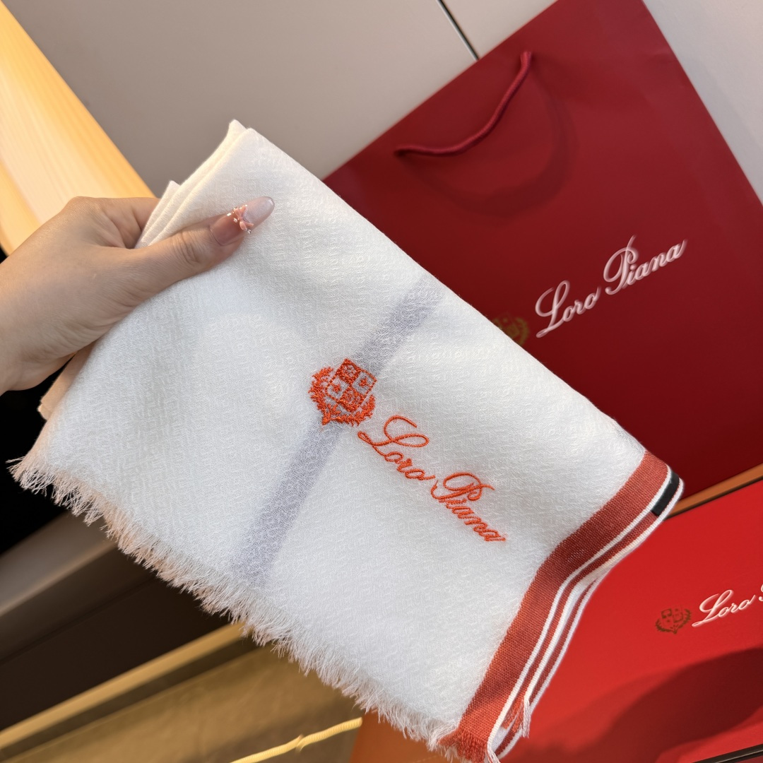 Loro Piana 目睹了整个loro piana生产过程 品质精细度无敌 不愧全世界 奢侈品'奢华中的低调