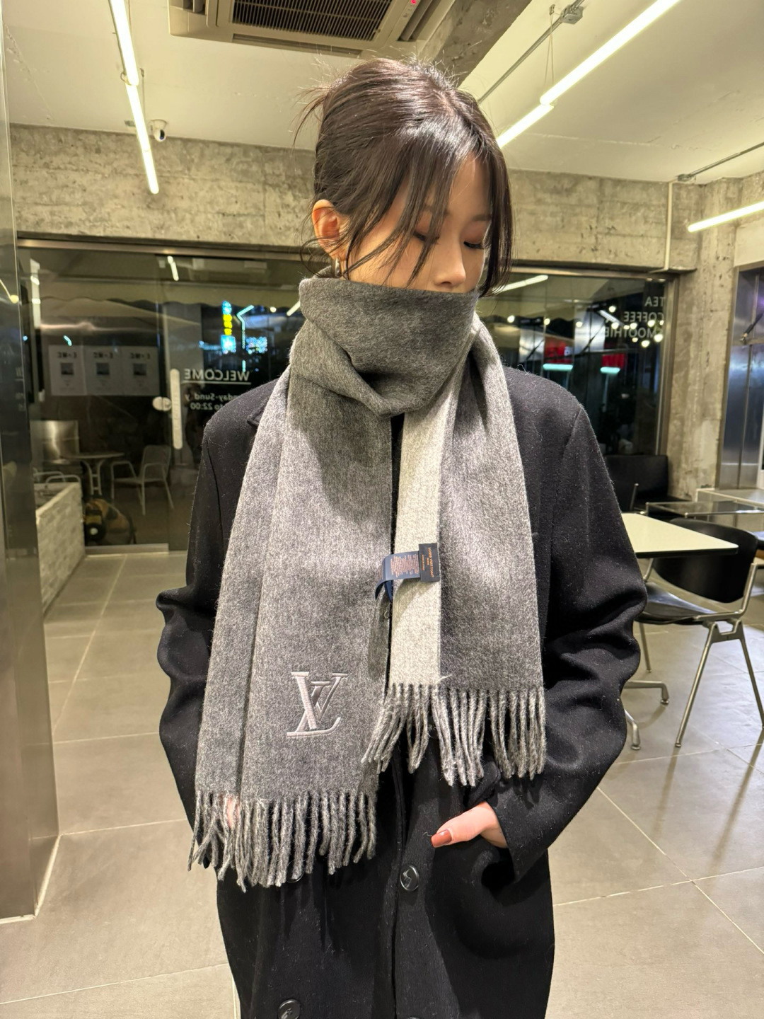 Louis Vuitton LV 2025新款双面羔羊绒围巾 出口订单 喜欢有颜值 高质量的亲可入手 无论怎么搭配都是满满的高级感气质感