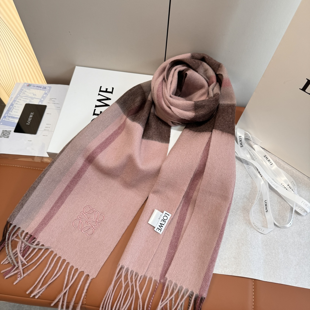 Loewe 罗意威LOEWE【男女围巾】怒赞自留 难得的高端货 家属福利 非常正的围巾~面料大爱
