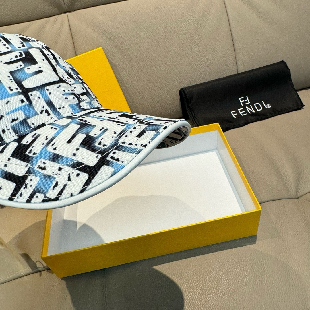 配盒子布袋，Fendi（芬迪）新款原单棒球帽， 双F提花，专柜常年热卖款，口碑极佳，1:1开模订制，原版