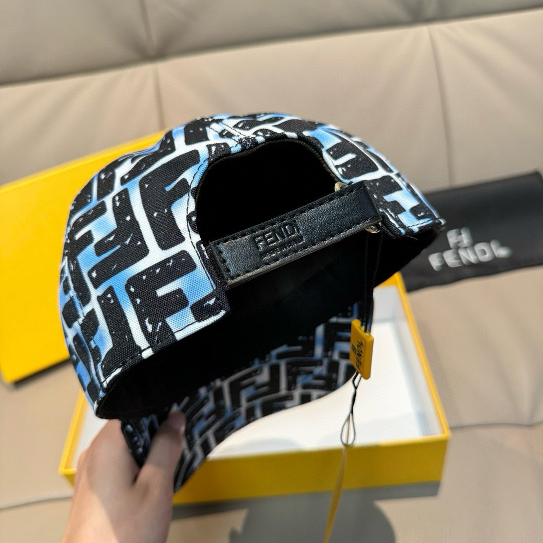 配盒子布袋，Fendi（芬迪）新款原单棒球帽， 双F提花，专柜常年热卖款，口碑极佳，1:1开模订制，原版