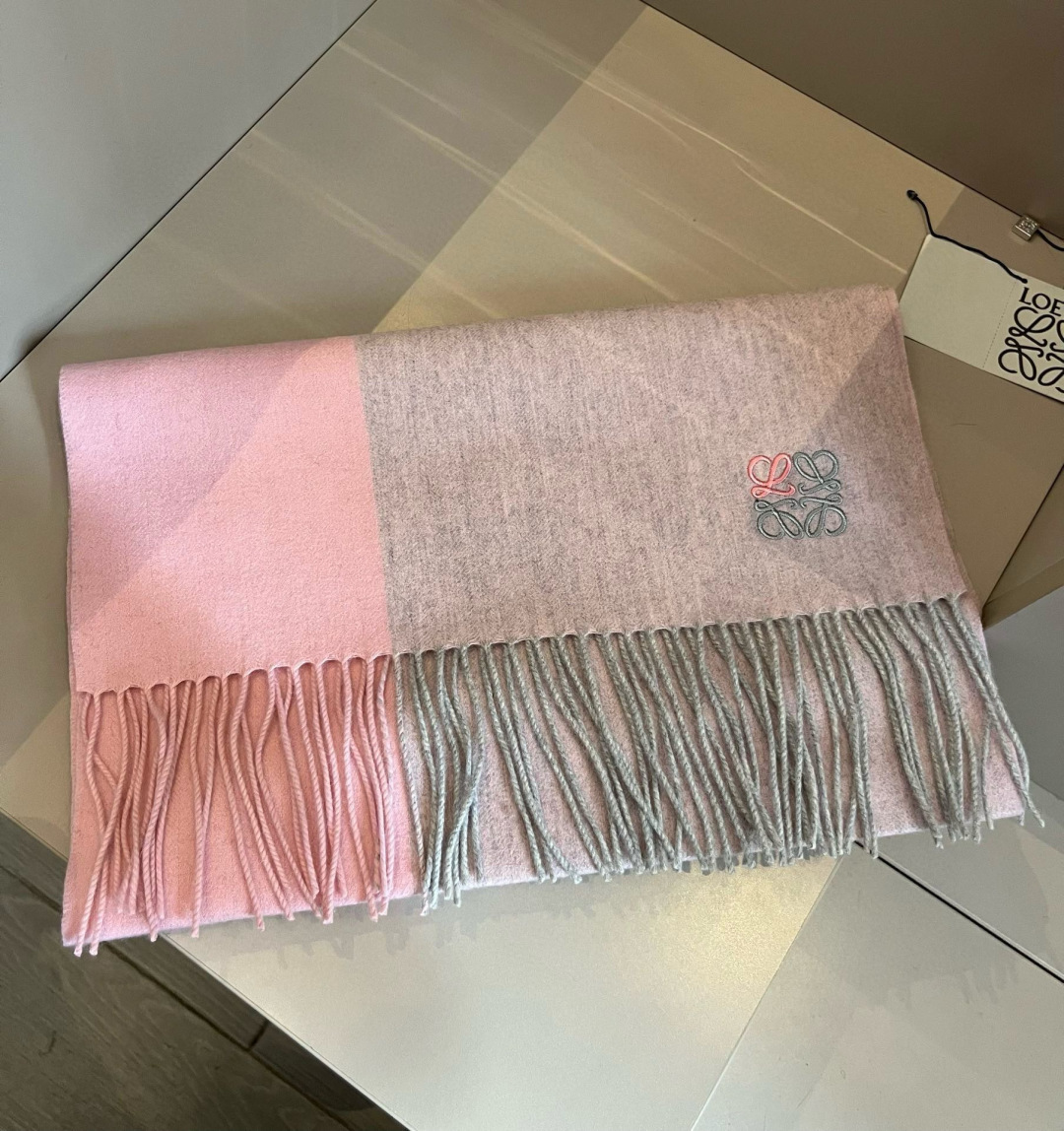 Loewe 罗意威LOEWE【男女围巾】怒赞自留 难得的高端货 家属福利 非常正的围巾~面料大爱