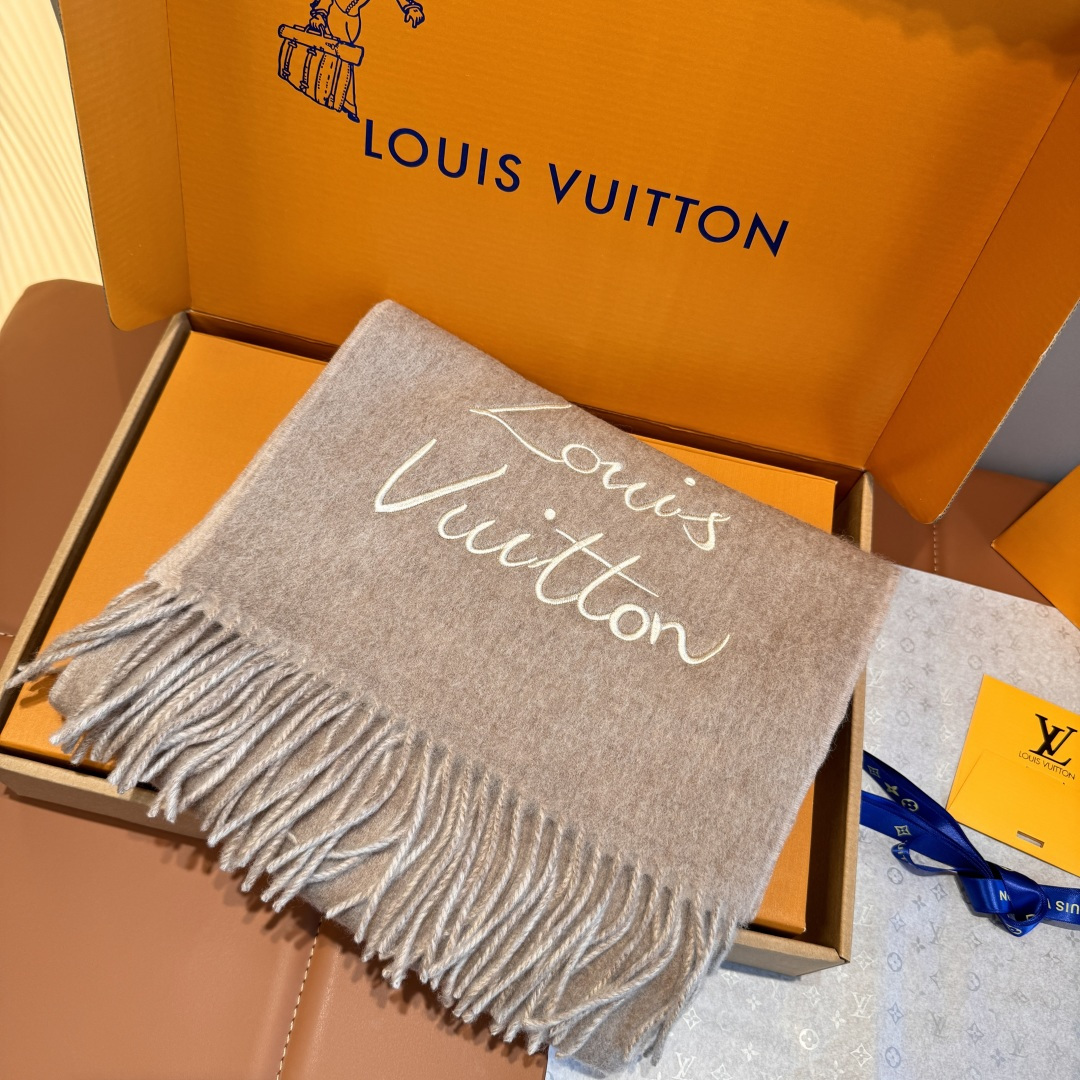 Louis Vuitton LV 2025新款签名款围巾 双面羔羊绒 出口订单 喜欢有颜值 高质量的亲可入手