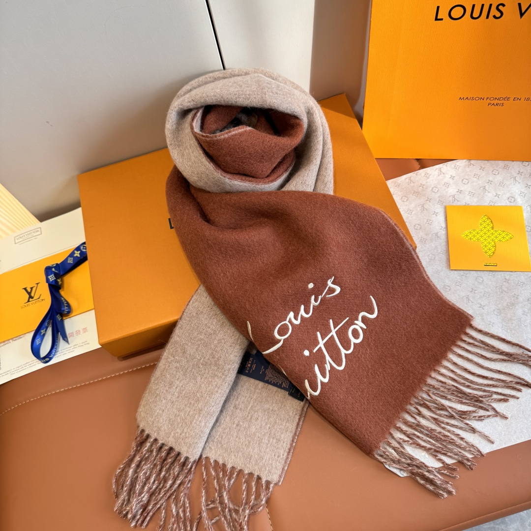 Louis Vuitton LV 2025新款签名款围巾 双面羔羊绒 出口订单 喜欢有颜值 高质量的亲可入手