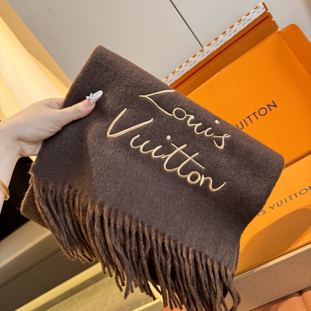 Louis Vuitton LV 2025新款签名款围巾 双面羔羊绒 出口订单 喜欢有颜值 高质量的亲可入手