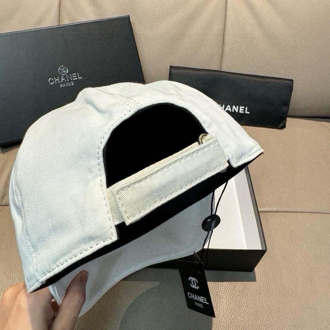 配盒子布袋，Chanel（香奈儿）专柜新款原单棒球帽，1:1开模订制，立体刺绣，精致无暇！100%纯棉面