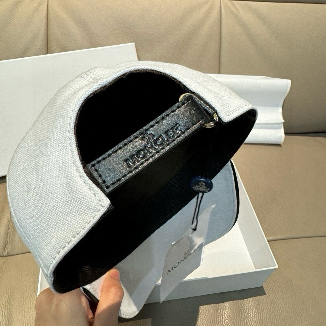 配包装布袋，Moncler蒙口新款原单棒球帽，专柜1:1开模订制，全新立体刺绣，原版帆布料+头层牛皮，纯