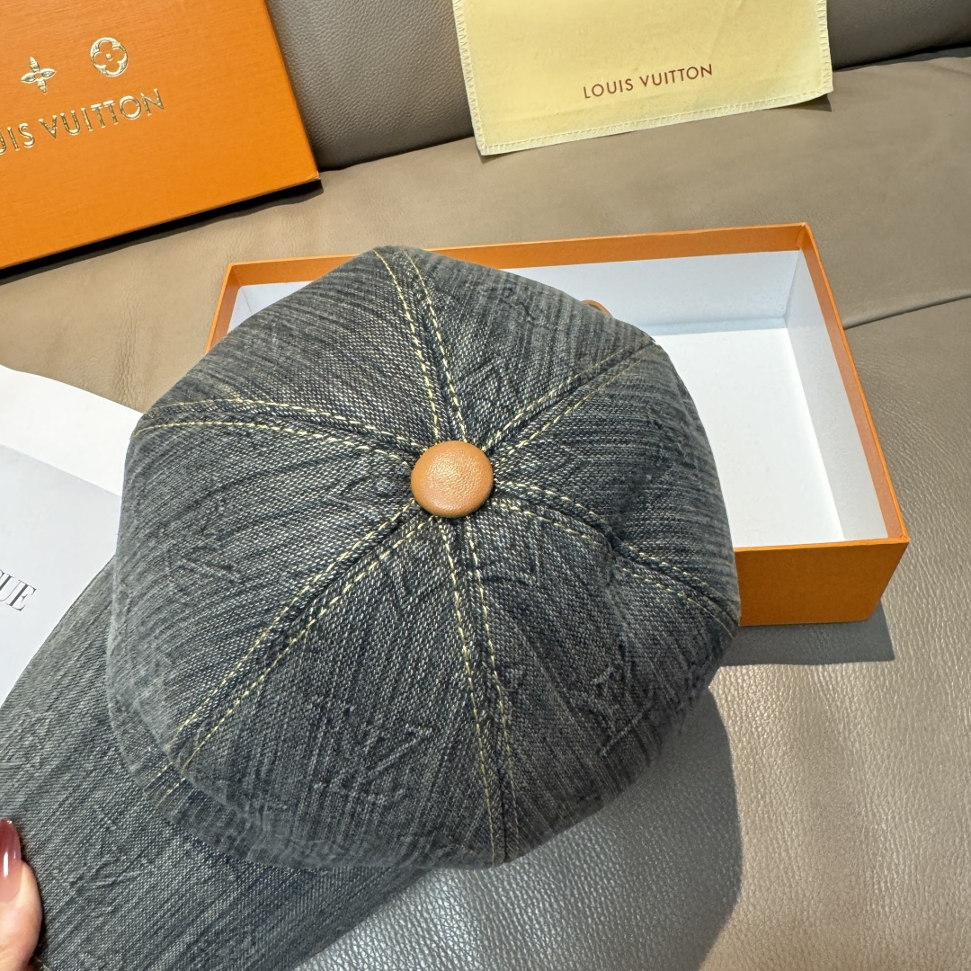 配盒子布袋，LV(路易威登)新款原单棒球帽，大logo压花，1:1开模订制，原版牛仔布料，做工细致完美，