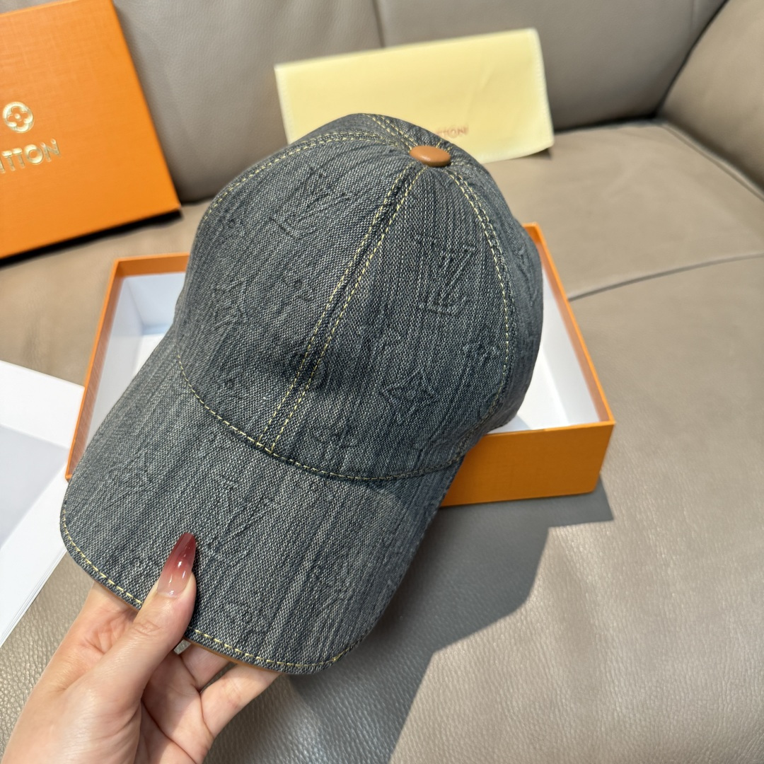 配盒子布袋，LV(路易威登)新款原单棒球帽，大logo压花，1:1开模订制，原版牛仔布料，做工细致完美，