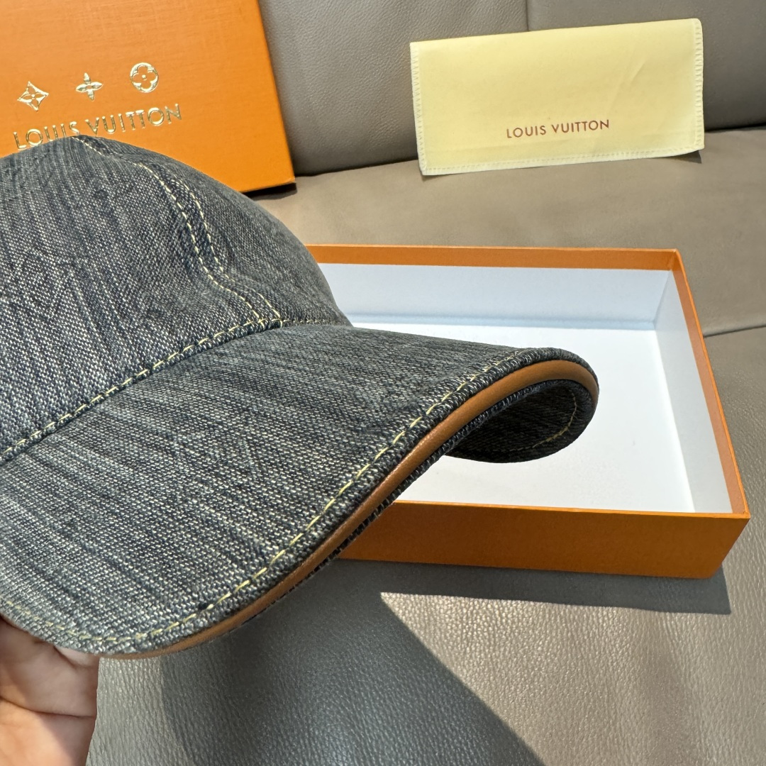 配盒子布袋，LV(路易威登)新款原单棒球帽，大logo压花，1:1开模订制，原版牛仔布料，做工细致完美，