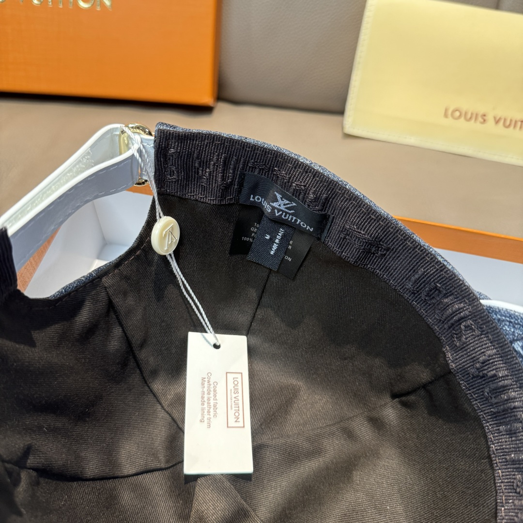 配盒子布袋，LV(路易威登)新款原单棒球帽，大logo压花，1:1开模订制，原版牛仔布料，做工细致完美，