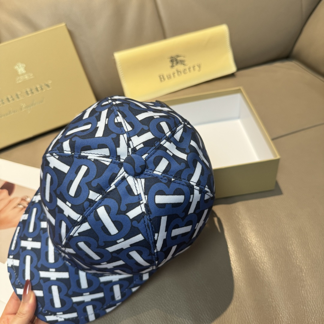 配盒子布袋，Burberry（巴宝莉）最新款棒球帽，正品开模订制，全新TB图纹，原版印花面料，做工细致无