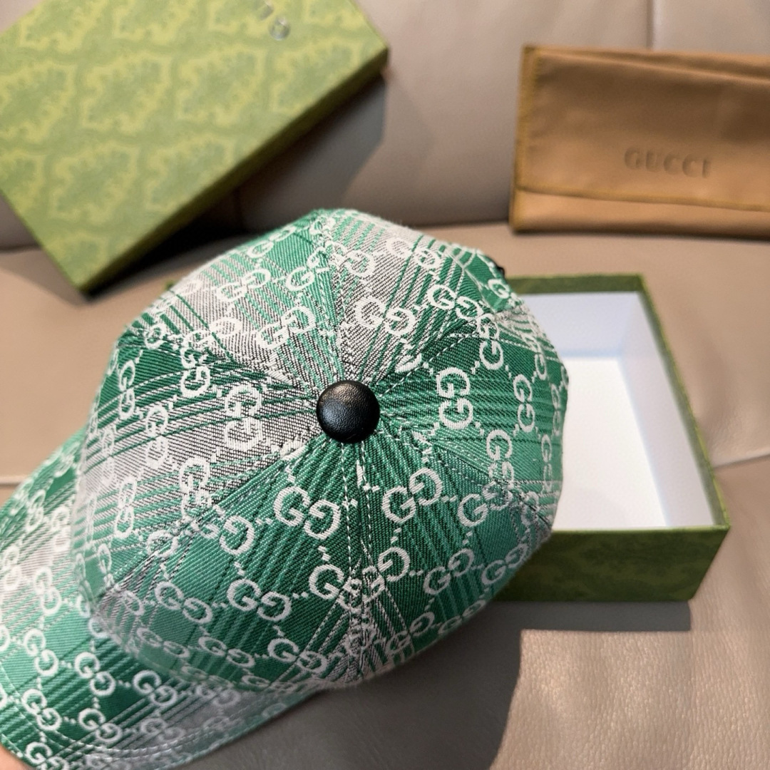 配盒子布袋，Gucci(古奇)新款原单棒球帽，渐变糖果双G，专柜1:1开模订制！原版牛仔布料+头层牛皮，
