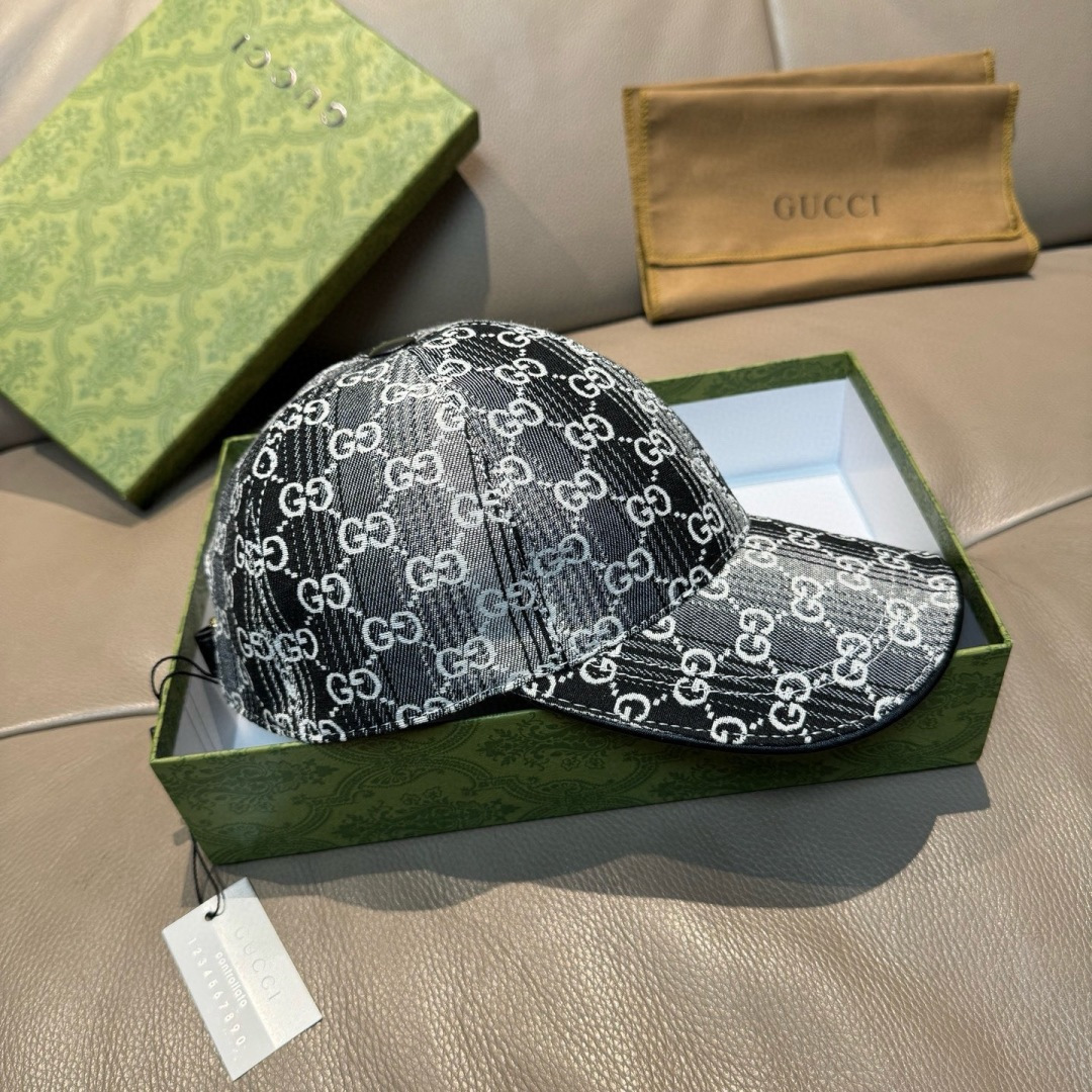 配盒子布袋，Gucci(古奇)新款原单棒球帽，渐变糖果双G，专柜1:1开模订制！原版牛仔布料+头层牛皮，