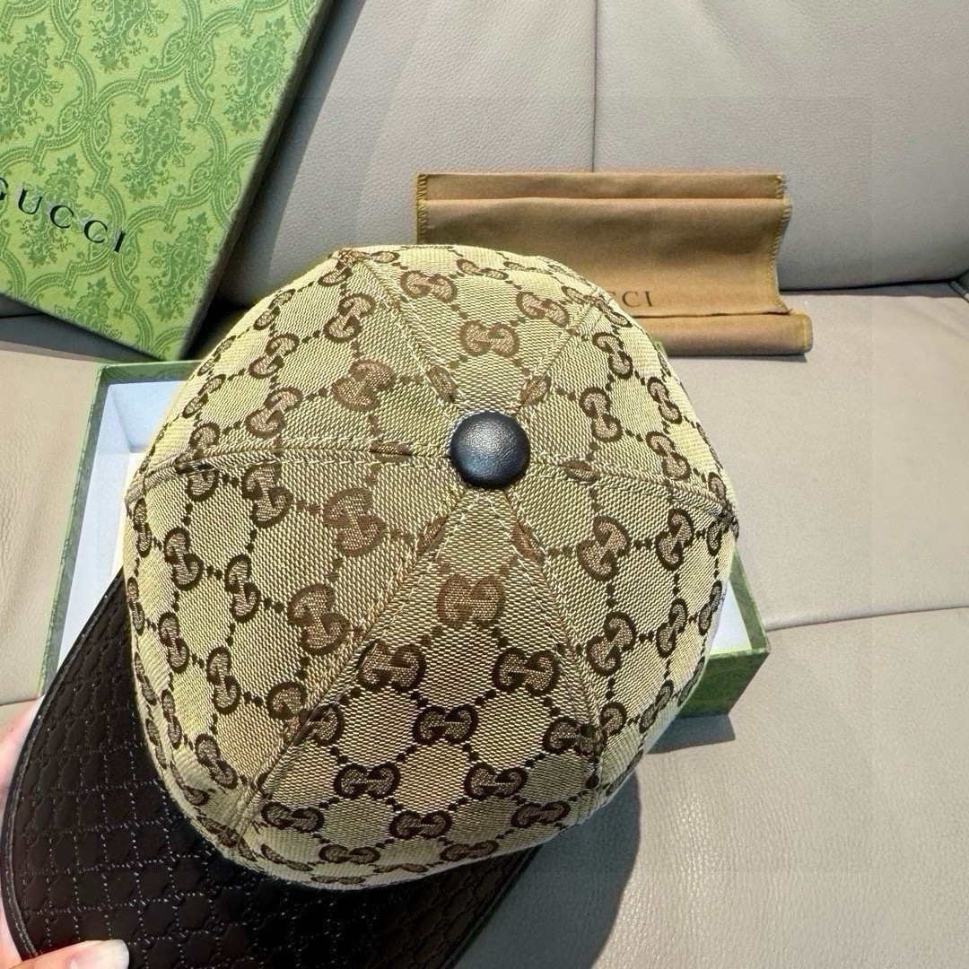 配盒子布袋，Gucci(古奇)经典原单棒球帽，小双G牛皮拼接，1:1开模订制，质量超赞！帽檐头层牛皮压花