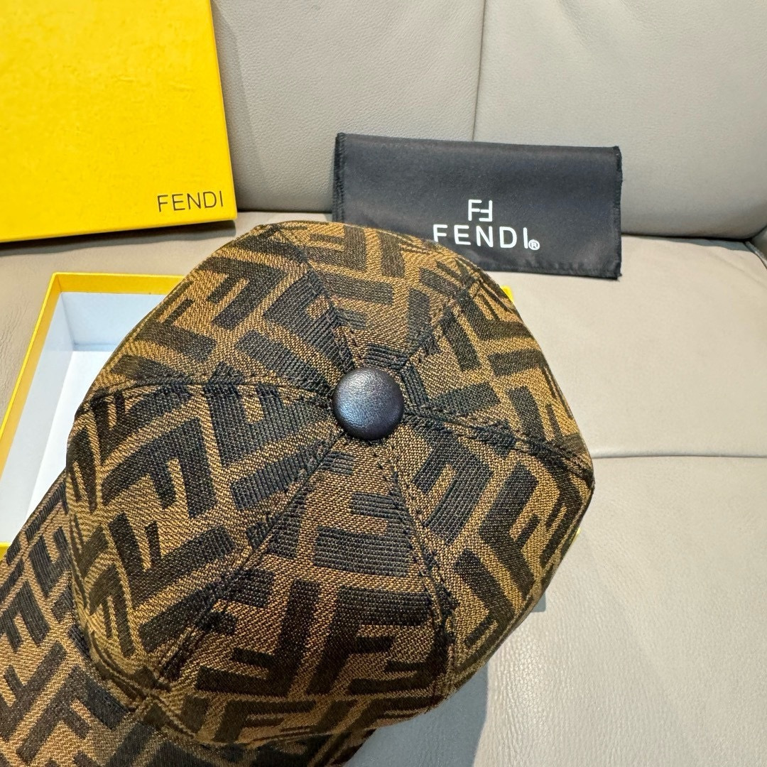 配盒子布袋，Fendi（芬迪）新款原单棒球帽， 双F提花，专柜常年热卖款，口碑极佳，1:1开模订制，原版