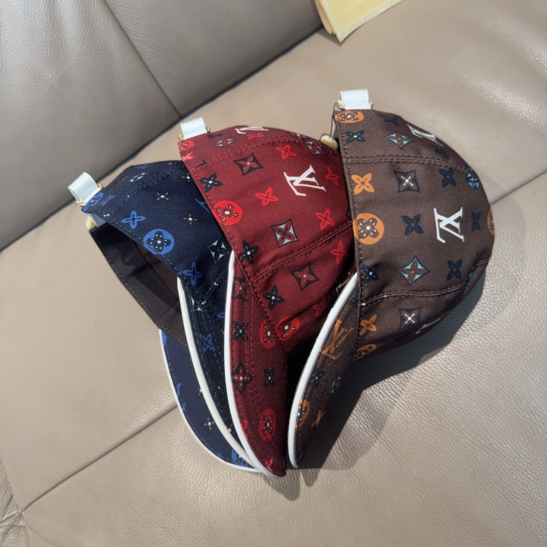 配盒子布袋，LV(路易威登)新款原单棒球帽， 专柜1:1开模订制，原版帆布料+头层牛皮，轻盈透气！质量超