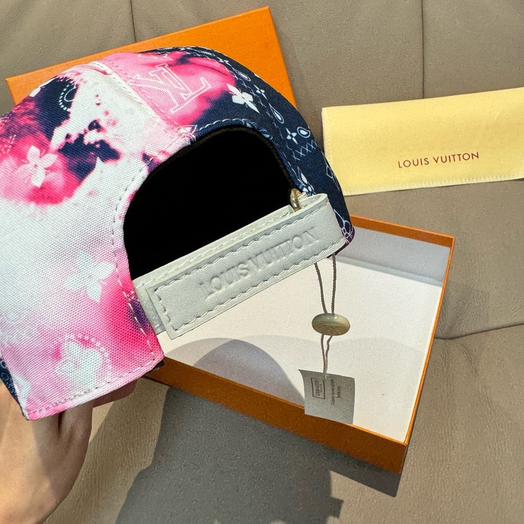 配盒子布袋，LV路易威登新款原单棒球帽，lv丝印，1:1开模订制，原版丝印绸缎面料+头层牛皮，时尚帅气质