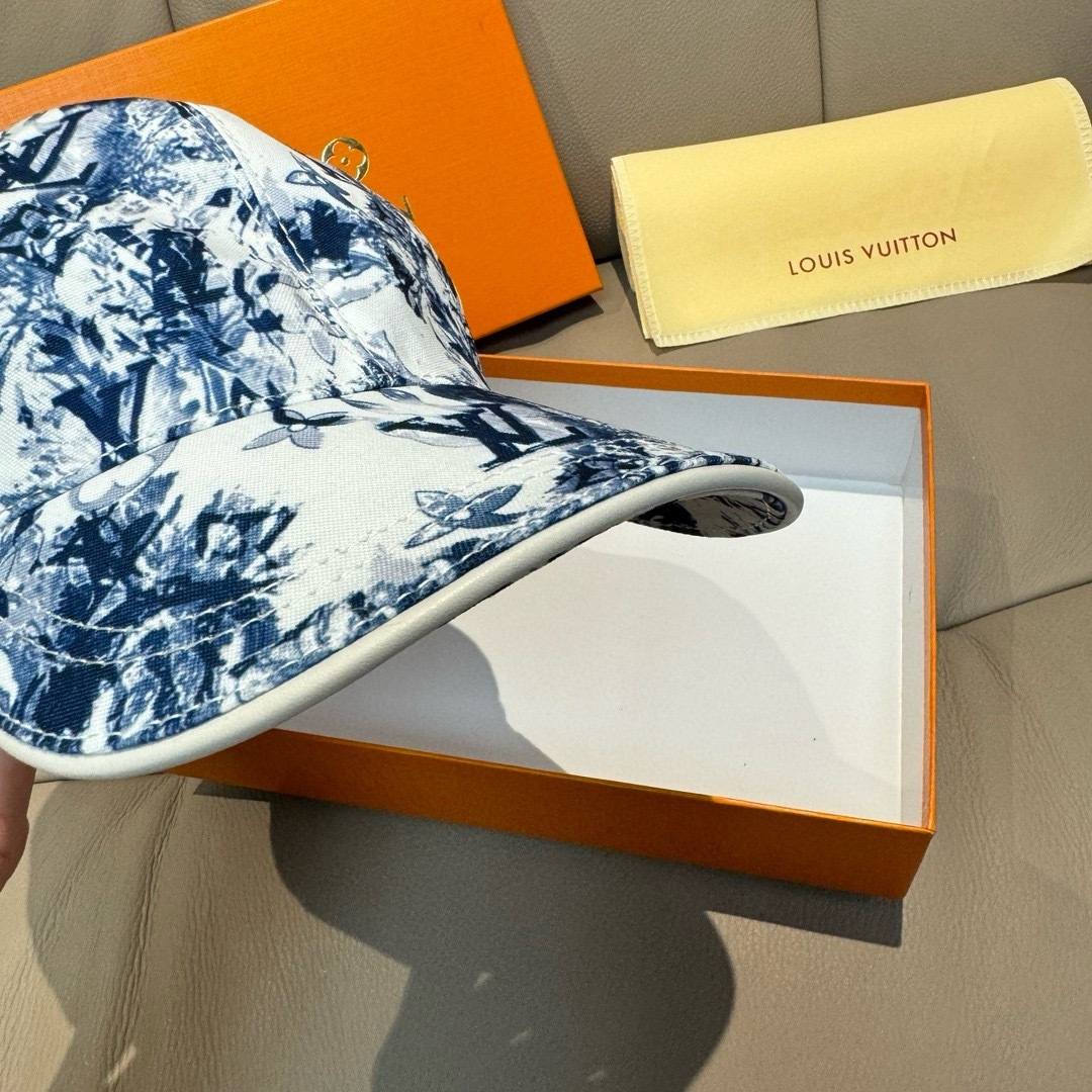 配盒子布袋，LV路易威登新款原单棒球帽，lv丝印，1:1开模订制，原版丝印绸缎面料+头层牛皮，时尚帅气质