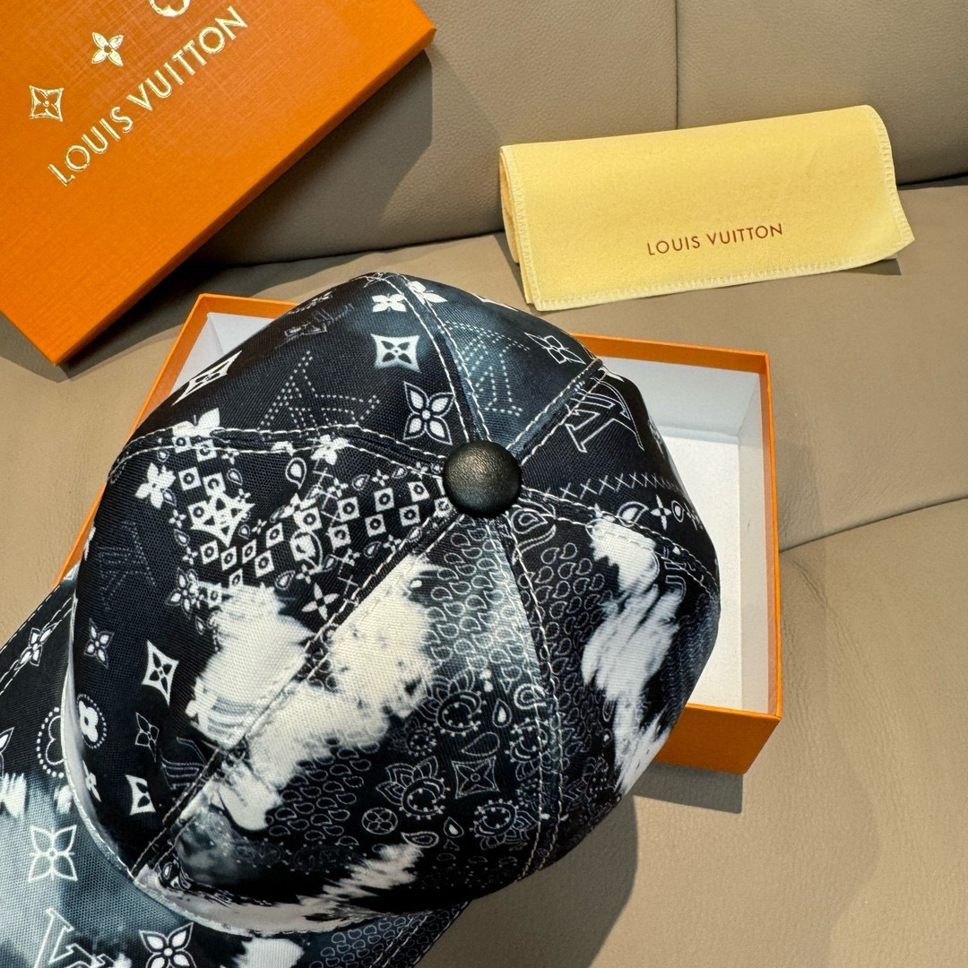 配盒子布袋，LV路易威登新款原单棒球帽，lv丝印，1:1开模订制，原版丝印绸缎面料+头层牛皮，时尚帅气质